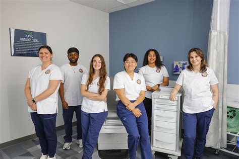 Undergraduate Nursing Programs Rank Top 25 In Us News Best Colleges