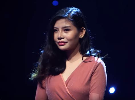 Nam ca sĩ người Hải Phòng gay gắt với cô gái kém tuổi chê mình lạc hậu