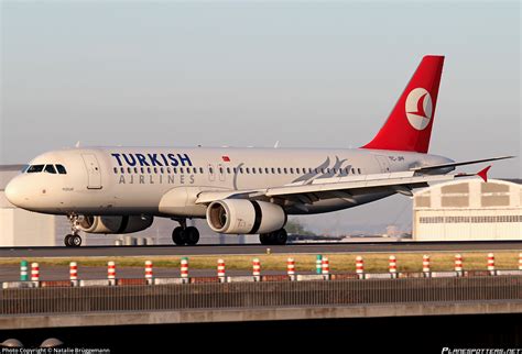 TC JPF Turkish Airlines Airbus A320 232 Photo by Natalie Brüggemann