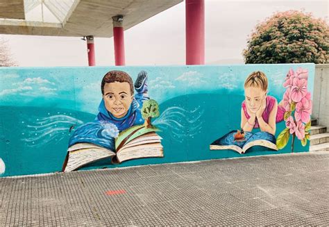 El Ceip De Porto Cabeiro De Redondela Llena De Arte Mural Sus Instalaciones