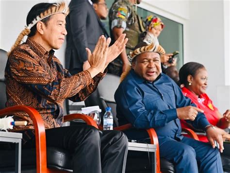 Sekretariat Kabinet Republik Indonesia | President Jokowi Attends