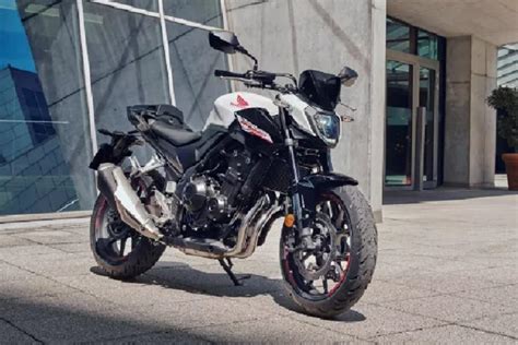 Naked Bike Futuristik Honda CB500 Hornet 2024 Eksplorasi Motor Naked Sport Terbaru Dengan
