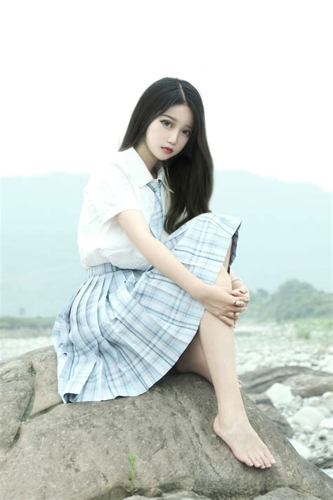 Hit x Hot eloise软软河边JK Page