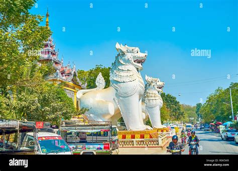 Kusinara Ingyin Tawya Pagoda Hi Res Stock Photography And Images Alamy