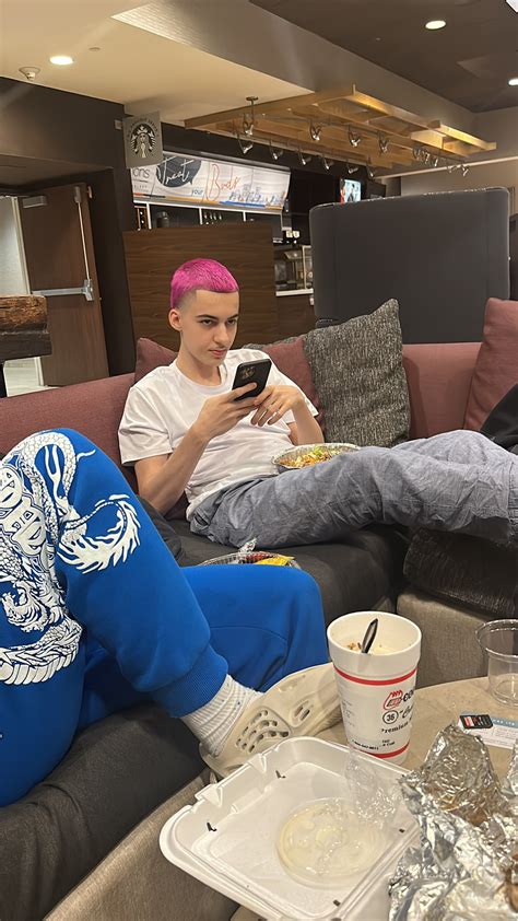 Arab On Twitter Pinq Doing My Gay Make A Wish Obligations For Good Karma Https T Co