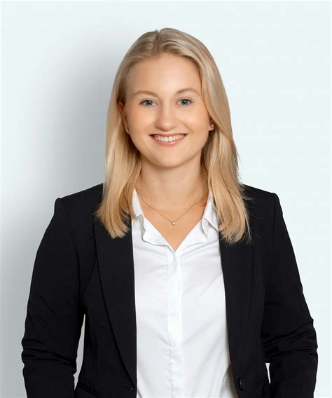 Privacy experts explain the legal way to use a find people search 23