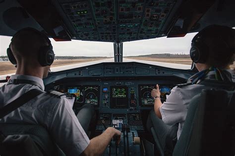 En D Nde Y Cu Nto Cuesta Estudiar La Carrera De Piloto Aviador