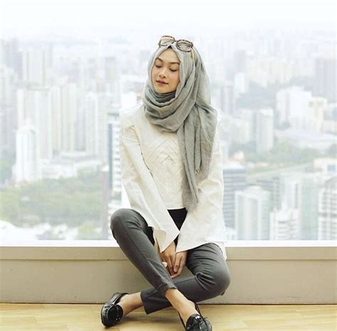 9 Hot Sexy Indah Nada Puspita Bikini Pics