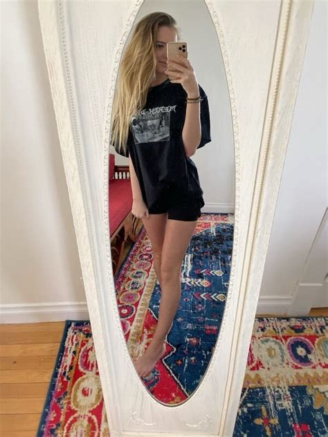 30 Hot And Sexy Girls In Pajamas Barnorama