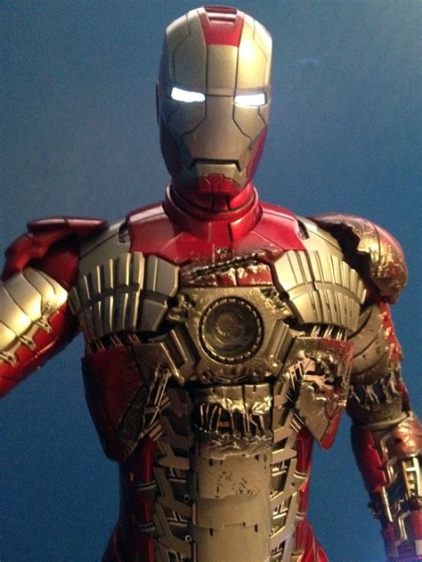 Iron Man Mark V 12 Figure By Hot Toys Hot Toys Iron Man Iron Man Hot Toys
