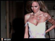 Naked Vanessa Angel In Cougar Hunting