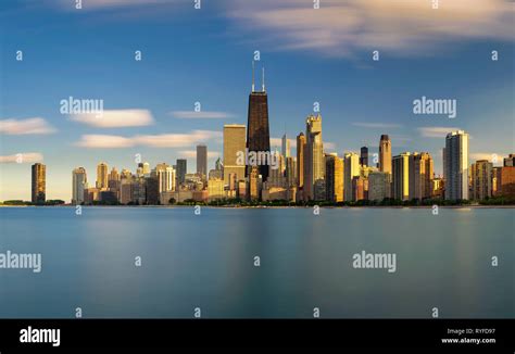 Chicago Skyline From North Avenue Hi Res Stock Photography And Images