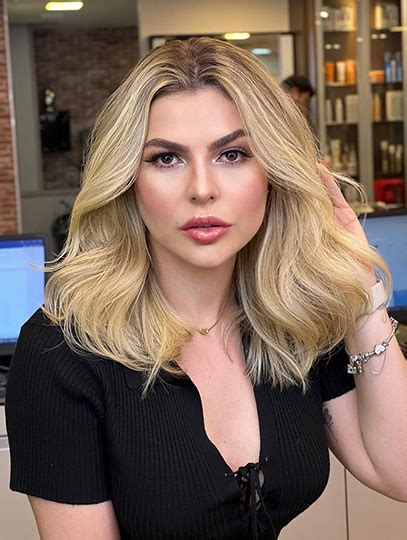 Wavy Blonde Without Bangs 16 Lace Front Wigs For Sale