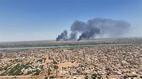 قصف مدفعي متبادل في العاصمة السودانية زعيم حزب الأمة الدعم السريع