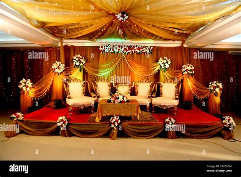 The Beautiful Decorations Cultural Program Wedding Decorations Props