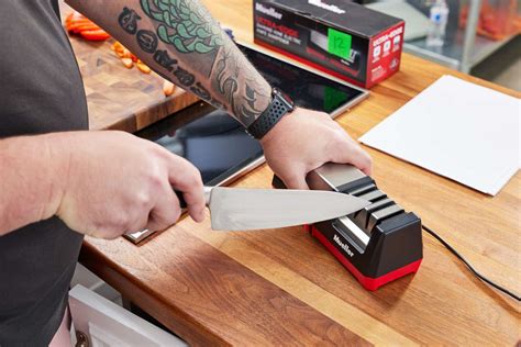 The Best Electric Knife Sharpeners For Tested Reviewed Knife