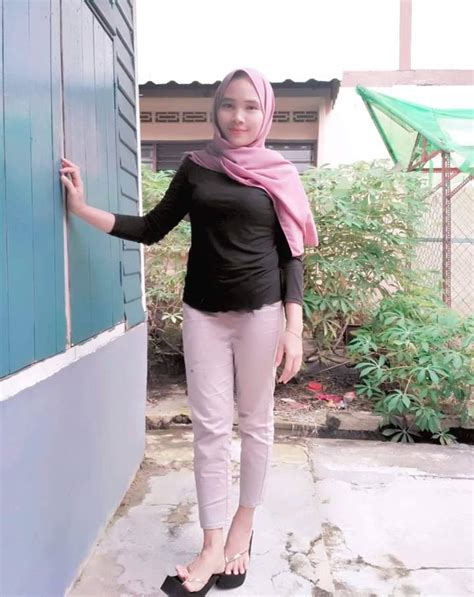 Galeri Gadis Idaman Akak Milf