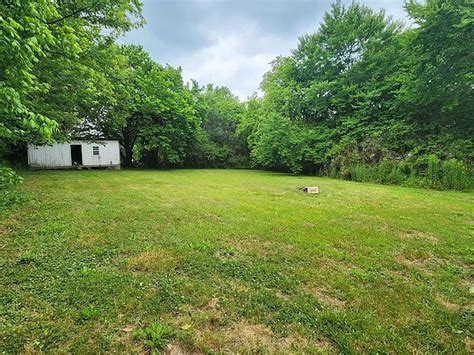 172 7th St Tracy City Tn 37387 Mls 1374994 Zillow