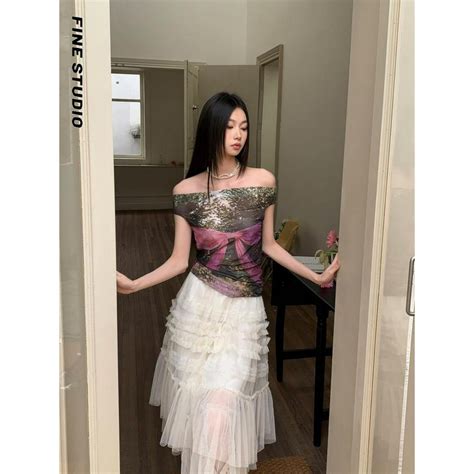 Hot Girl Nơ In Hình Một Cổ Ôm Gạc Áo Thun Tay Ngắn Váy Nữ Phù Hợp Với 2024 Shopee Việt Nam