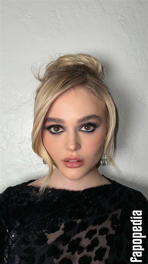 Emily Alyn Lind Nude Leaks Photo 4665005 Fapopedia