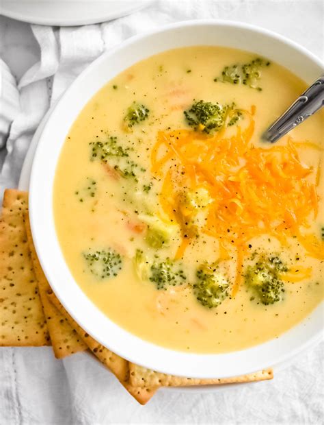 Broccoli Cheddar Soup - Vegetarian - Herbs & Flour