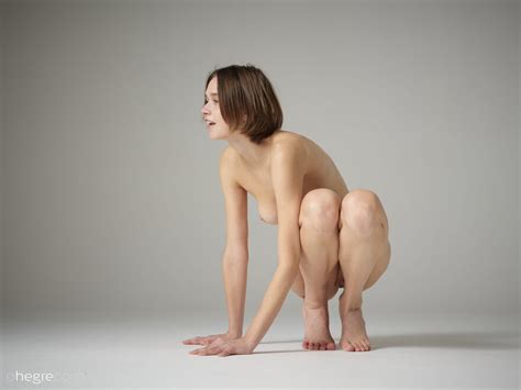 Amateur Girl Hannah Nude