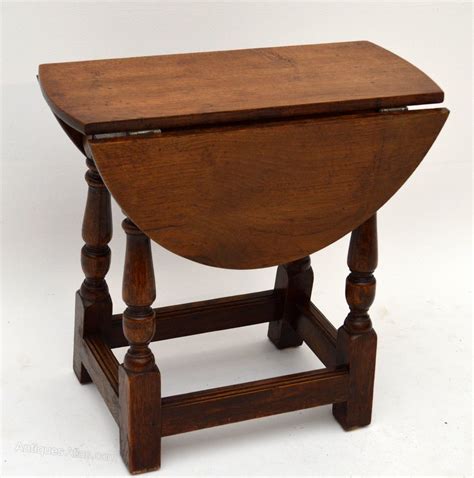 Small Antique Solid Oak Drop Leaf Occasional Table Antiques Atlas