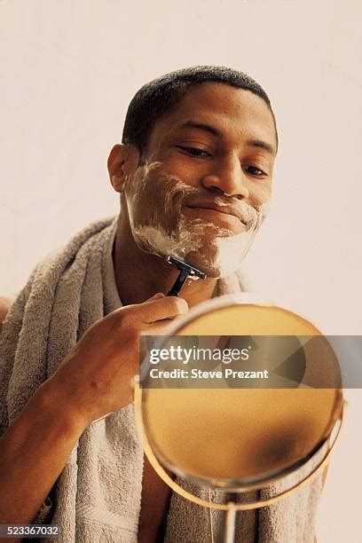 Vintage Shaving Kit Photos and Premium High Res Pictures - Getty Images