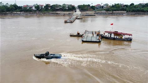 dang lap dat cau phao phong chau baotintucvn