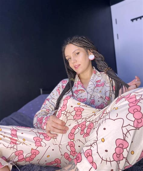 I Ll Snuggle Up To You From Behind You Do Not Mind Nudes HiddenStrapon NUDE PICS ORG