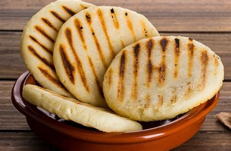 Receta De Arepas De Maíz Venezolanas Comidas Chilenas