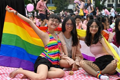 Singapore Holds First Lgbtq Rally Since Gay Sex Decriminalised Malay Mail