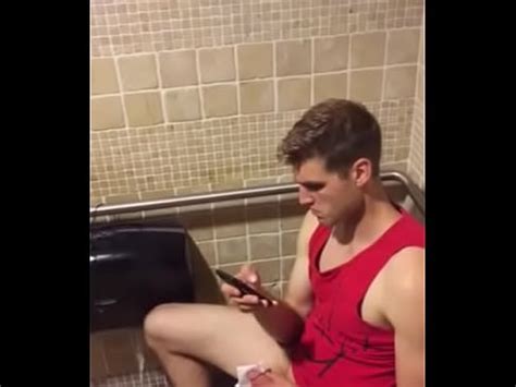 Flagrando O Loiro Na Punheta Xvideos