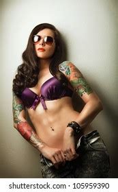 4 Thousand Attractive Naked Woman Tattoos Royalty Free Images Stock Photos Pictures