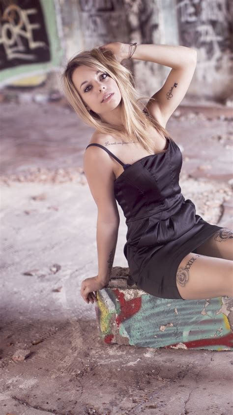 X Tattoo Girl Brunette Sony Xperia X Xz Z Premium Hd K Wallpapers Images Backgrounds