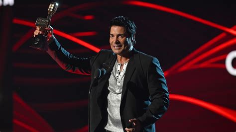 Watch Premios Billboard de la Música Latina 2022 Highlight Chayanne revela su emoción tras