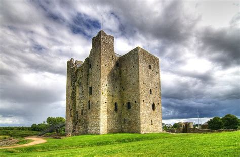 Trim Castle (Tips and Guide To First-Time Visitors) - Ireland Travel Guides