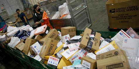 Hedge Fund Hestia Wins Four Seats on Pitney Bowes Board - WSJ