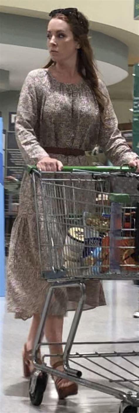 Tatted Fit Slim Brunette Beauty At The Market Forum