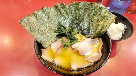 『チャーシューメンのり、ライス』家系総本山 ラーメン吉村家のレビュー ラーメンデータベース