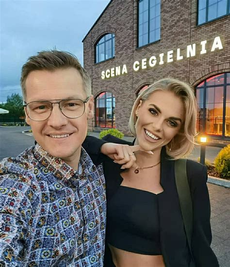 Ona Marcina Mroczka Rozpala Zmys Y W Nowej Fryzurze I Panterkowym Bikini Co Za Figura