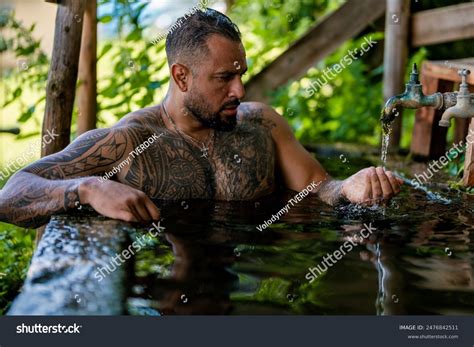 Sexy Naked Muscular Man Sexy Handsome Stock Photo 2476842511 Shutterstock