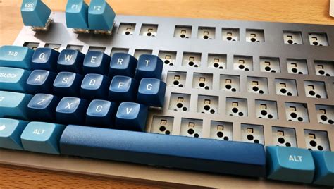 N M C Th L N M Ho Ng Kim C A C C B N Ph M C Hot Swap B N Ph M C