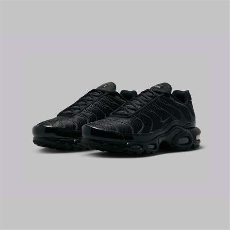 Air max plus Tn Triple black - PatikeBS
