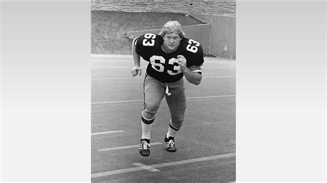 Former CU football player and champion wrestler Leon White aka 'Vader' dead at 63 | 9news.com