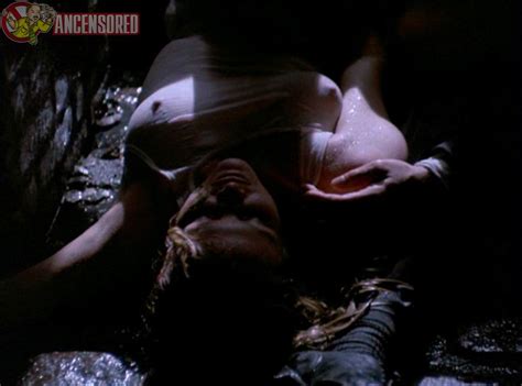 Naked Kim Basinger In Weeks