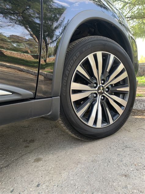 Оригинальные брызговики — Mitsubishi Outlander (3G), 2 л, 2019 года ...