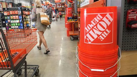 Home Depot To Buy Back Hd Supply In 8 Billion Deal