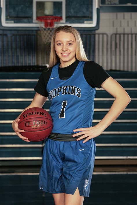 Paige Bueckers High School Coach Sees Same Elite Player Leading Uconn