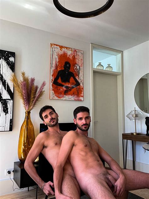 Naked Guy On Twitter Https T Co Riu Kvui Twitter